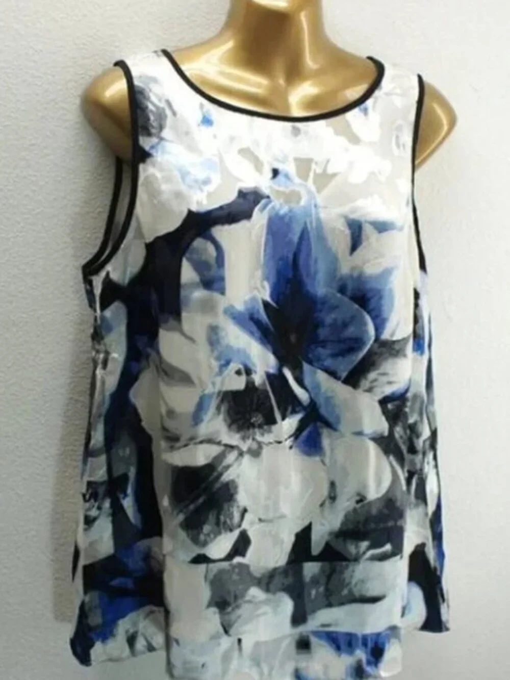White House Black Market Burnout Silk Blend Design Floral Sleeveless Top size M